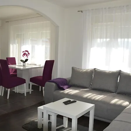 Apartman Toni *